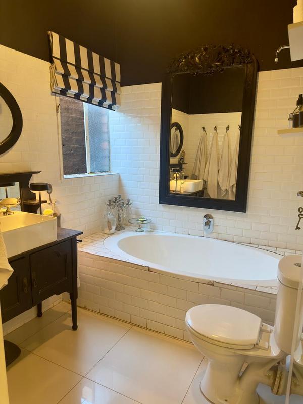 4 Bedroom Property for Sale in Kuruman Northern Cape